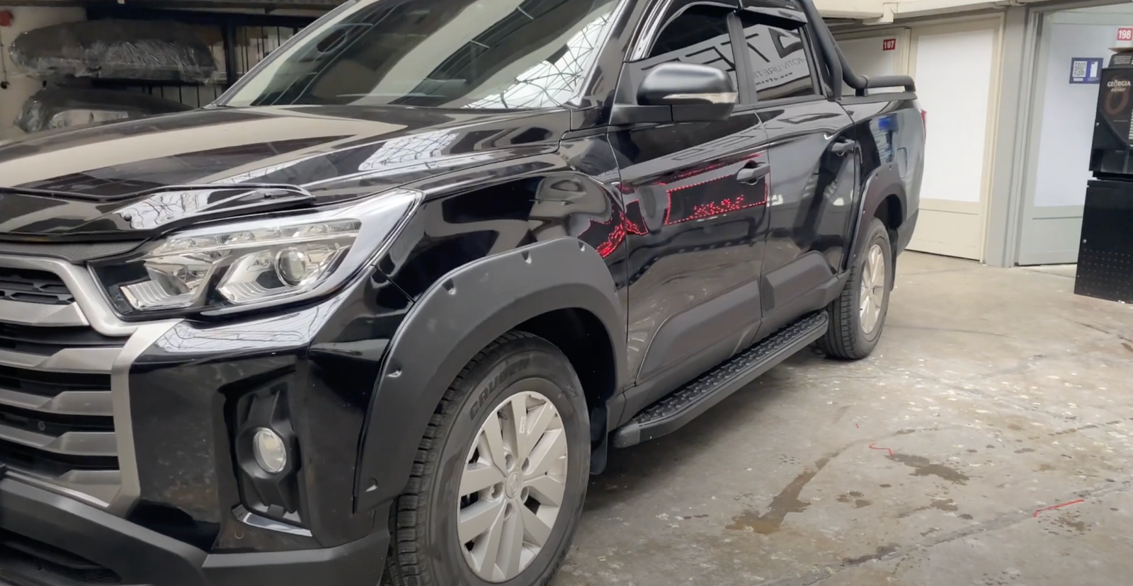 ekran-resmi-2025-03-06-16-02-41.png Ssangyong Musso Grand 2025 Yan Basamak - Görsel 1